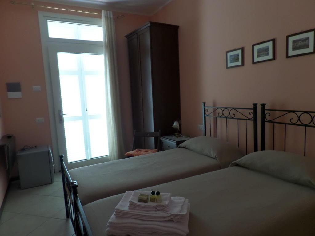 B&B Partenza Funivia Lecco Pokoj fotografie